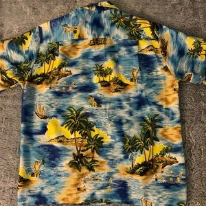Button up Hawaiian shirt